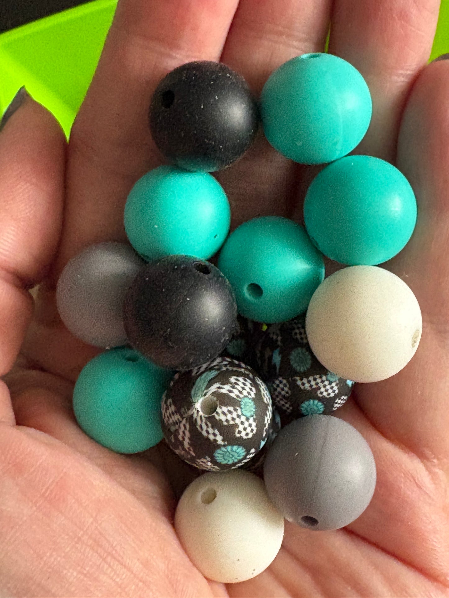 Turquoise Bow Silicone Beads Mix