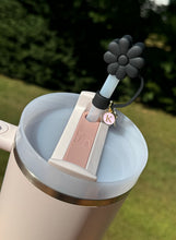 Load image into Gallery viewer, Black Flower Tumbler Straw Topper
