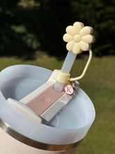 Load image into Gallery viewer, Beige Flower Tumbler Straw Topper
