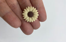 Load image into Gallery viewer, Daisy Silicone Focal Bead, 20mm, choose color
