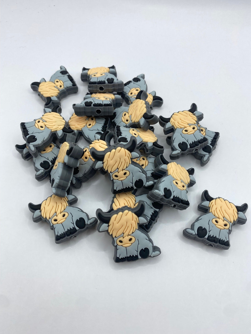 Highland Cow Silicone Focal Bead - gray