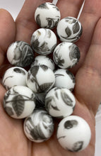 Load image into Gallery viewer, 10 Black and White Floral  Silicone Beads - 15mm

