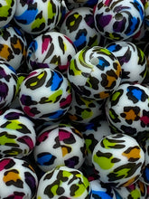 Load image into Gallery viewer, 10 Bright Colorful Leopard Print Pattern Silicone Beads - 15mm
