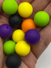 Load image into Gallery viewer, Trick or Treat Bead Mix - Solid Round  Silicone Beads - 15mm - 25 Beads
