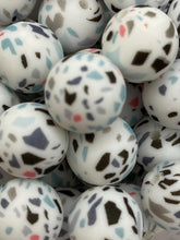 Load image into Gallery viewer, 10 Terrazzo Silicone Beads - 15mm
