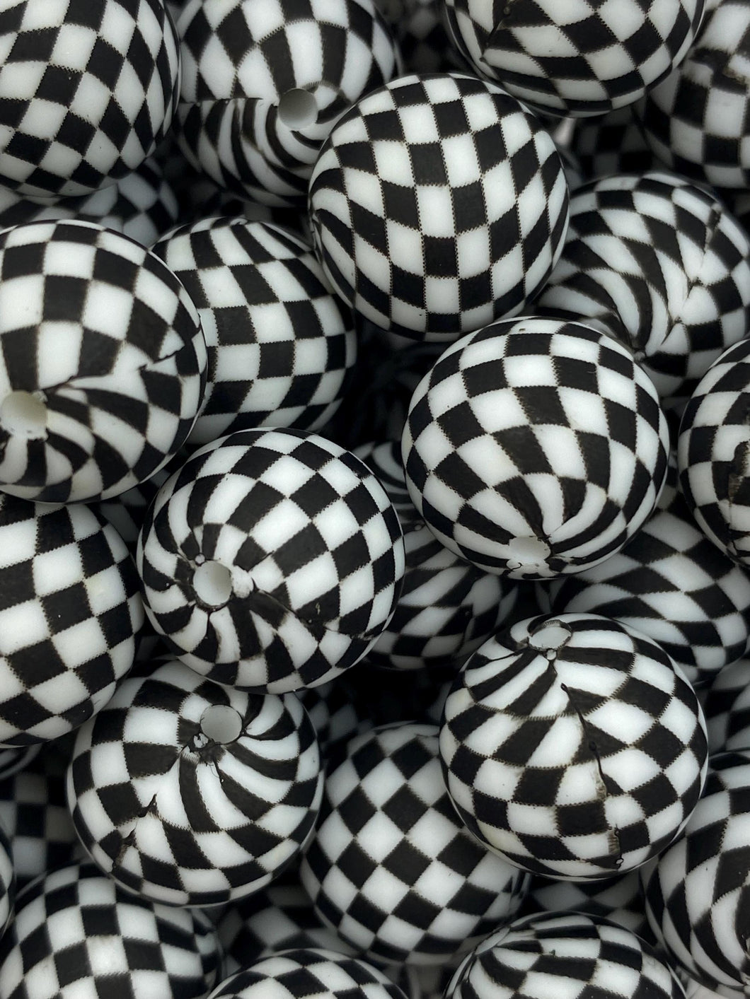 10 Black and White Checkered  Print Silicone Beads - 15mm