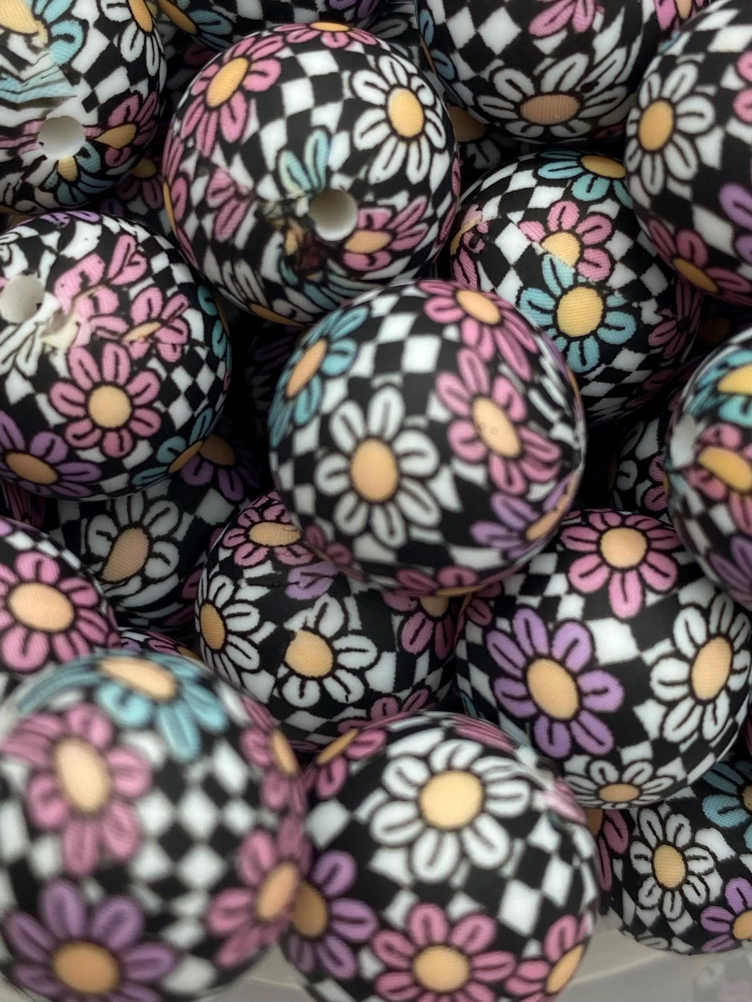 10 Flower Checkered Print Silicone Beads - 15mm