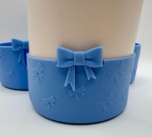 Load image into Gallery viewer, Light Blue Bow Textured Tumbler Boot - Silicone Boot- Tumbler Accessories
