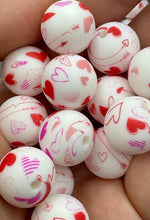 Load image into Gallery viewer, 10 Hearts Print Silicone Beads - 15mm Valentine’s Day
