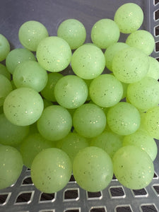 10 Glitter Silicone Beads - 15mm - green