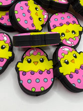 Load image into Gallery viewer, Chick in Easter Egg,  Silicone Focal Bead
