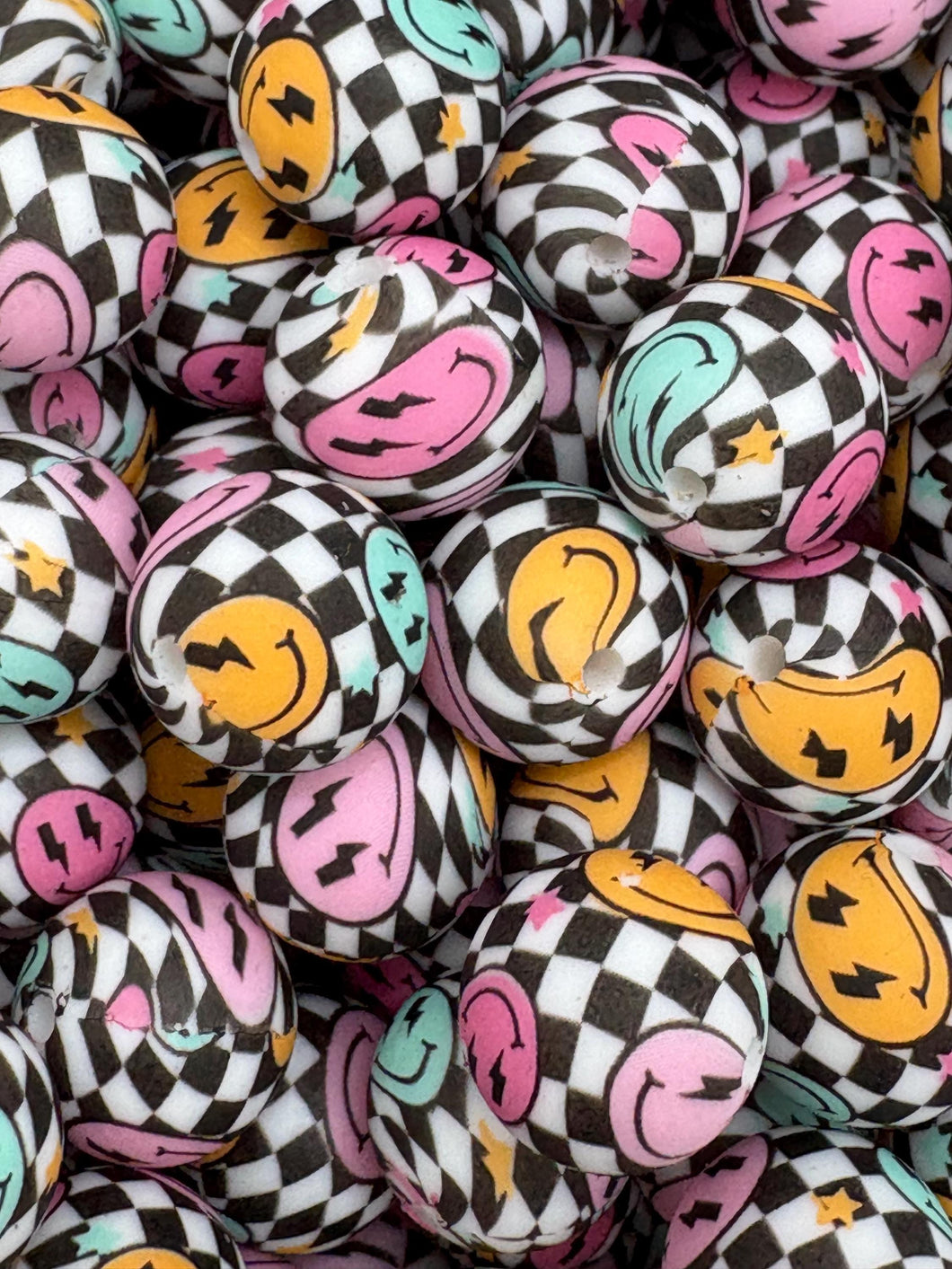 10 Checkered Smiley Print Silicone Beads - 15mm