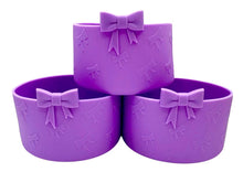 Load image into Gallery viewer, Purple Bow Textured Tumbler Boot - Silicone Boot- Tumbler Accessories
