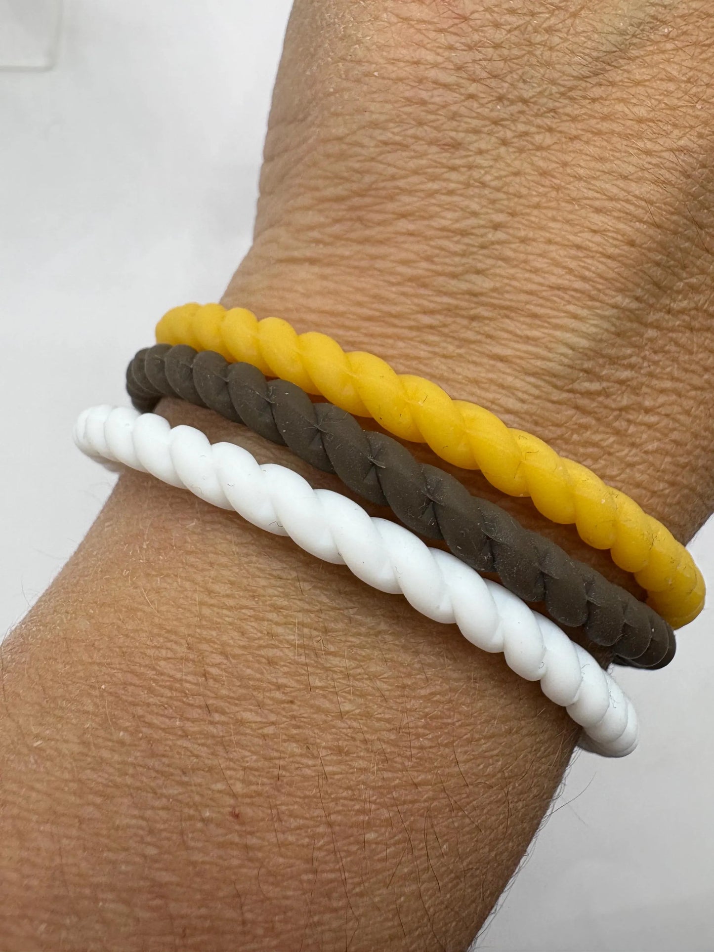 Women’s Braided Silicone Bracelet - Stackable Yellow