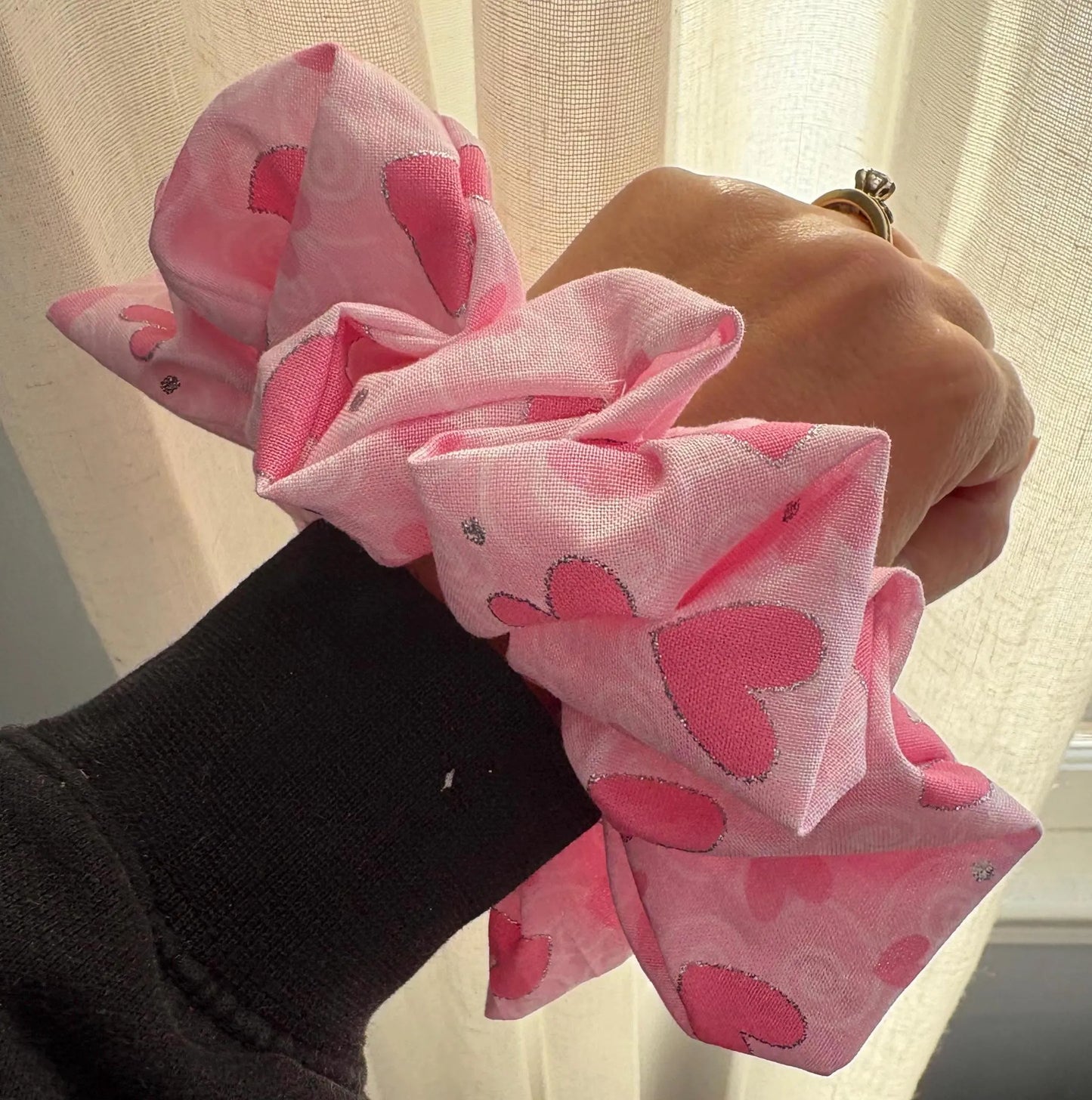 Sweet Heart Scrunchie