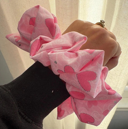 Sweet Heart Scrunchie